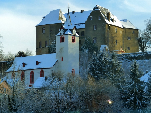 Wbg. Schloss Schnee 2012.jpg