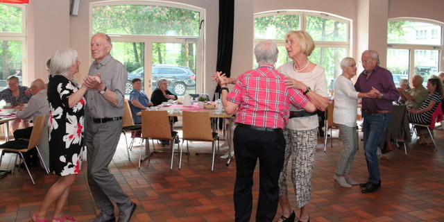 Wbg. Stadt Kulturring Senioren Tanz Cafe 05 2023.11 v1