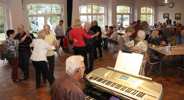 Wbg Stadt Kulturring Tanzcafe 10 2023 15 v1